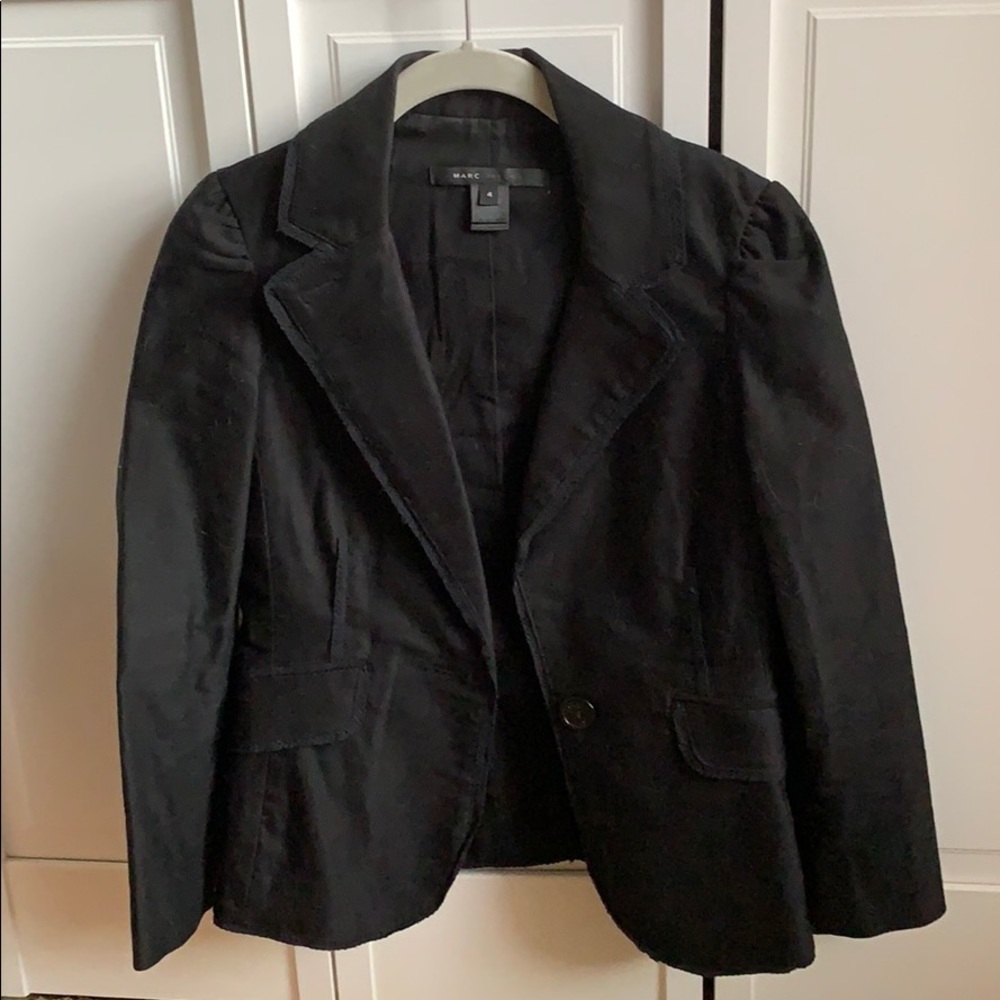 Marc Jacobs Black blazer Size 4 Great condition $55